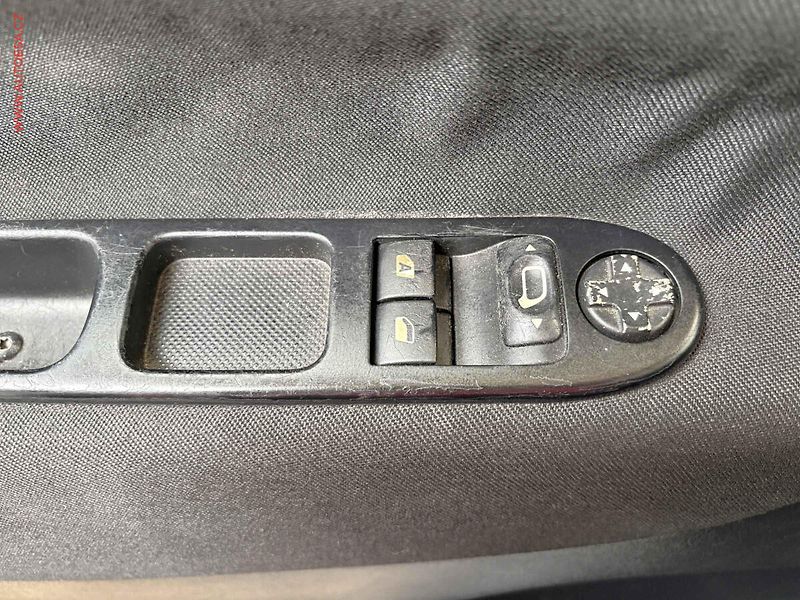 Peugeot 207 (2009) 1.4i, ČR, AC, el. výbava - fotka 12 z 14