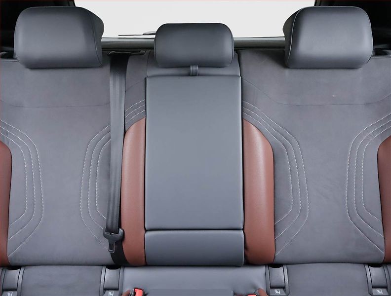 Volkswagen ID.4 (2020) Pro Perf. (82 kWh), SoH 79% - fotka 10 z 21