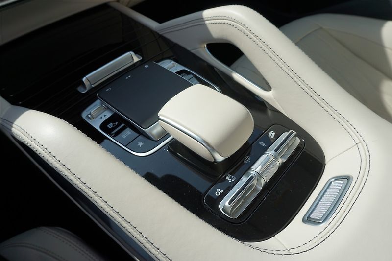 Mercedes-Benz GLE 3,0 AMG 53 4M 1.maj ČR - fotka 15 z 21