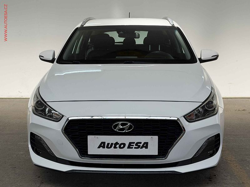 Hyundai i30 (2020) 1.4  CVVT, 1.maj,ČR, Trikolor - fotka 2 z 16