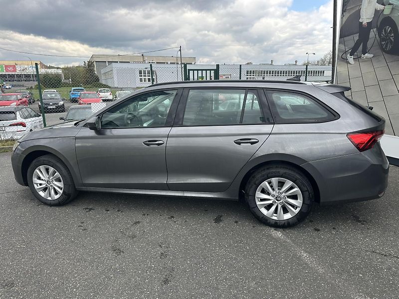 Škoda Octavia ESSENCE + dovýbava *130 - fotka 4 z 12