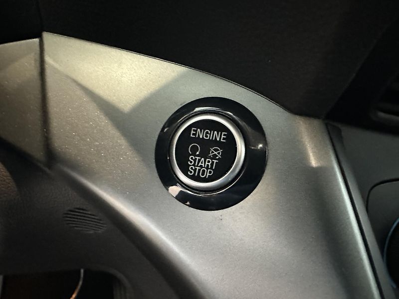 Ford Kuga Titanium 1.5 EcoBoost 150k man - fotka 16 z 26