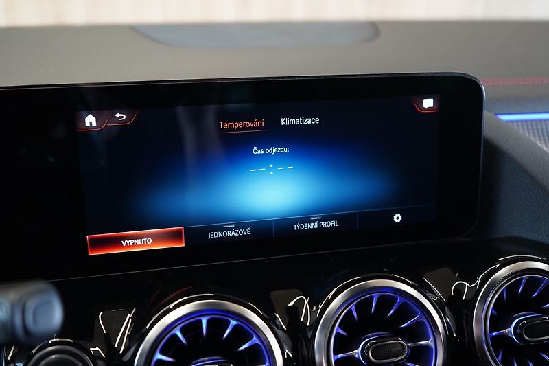 Mercedes-Benz EQA 250, AMG Line, Tažné,  KEYLESS - fotka 26 z 46