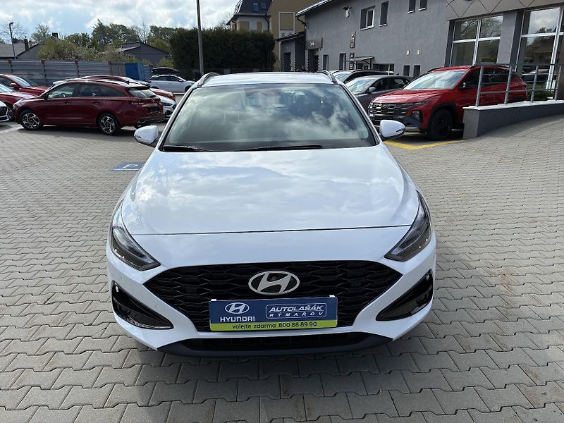 Hyundai i30 1.0 TGDI SMART NOVÉ - fotka 8 z 19