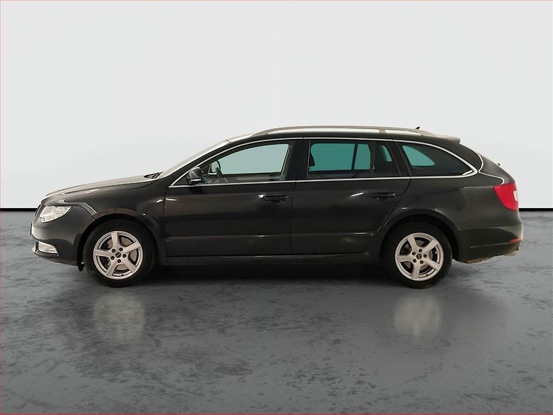 Škoda Superb (2013) Ambition Plus 2.0 TDI - fotka 3 z 20