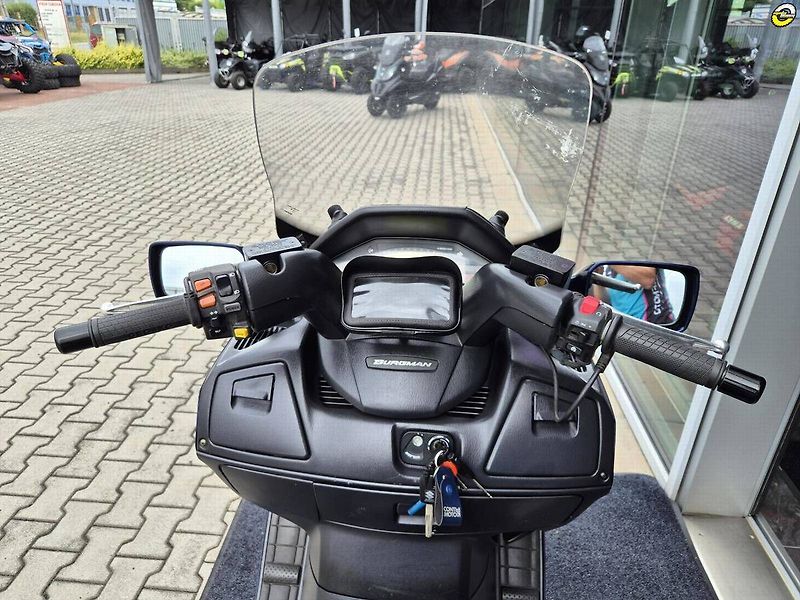 Suzuki Burgman 650 (2002) - fotka 22 z 22