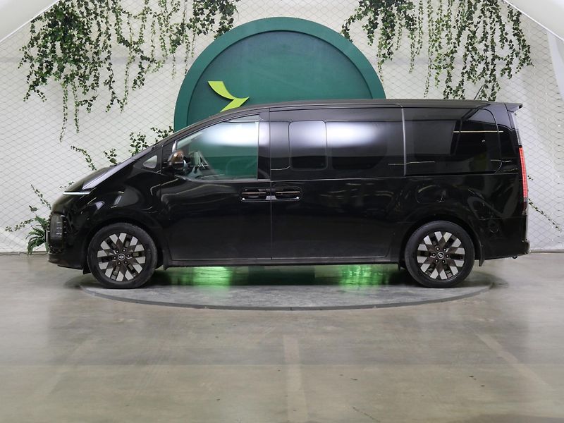 Hyundai Staria - fotka 3 z 29