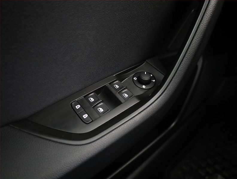 Škoda Superb (2020) 2.0 TDI - fotka 17 z 20