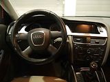 Audi A4 (2009) 2.0 TDi, 1.maj, AC, park - náhled 11