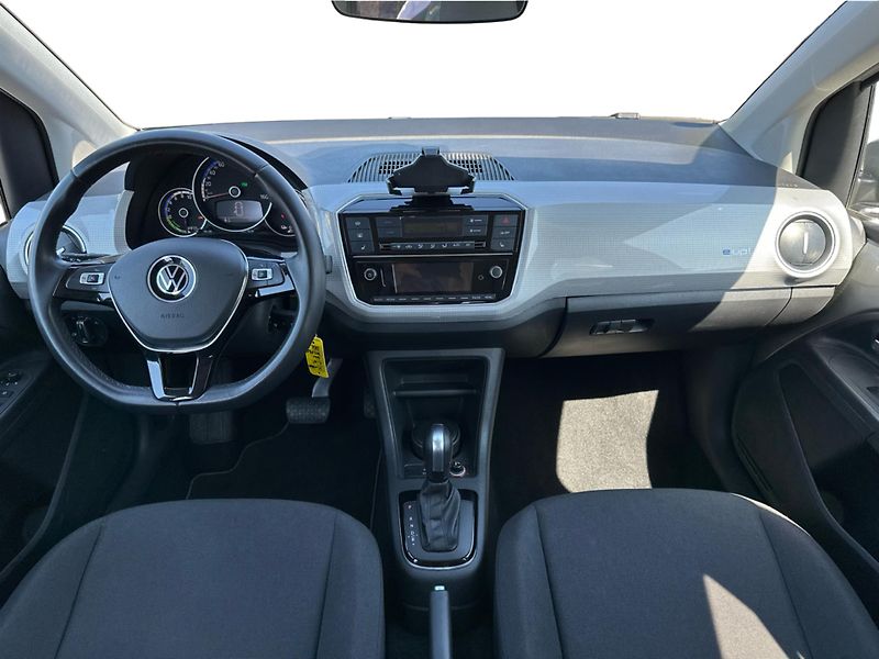 Volkswagen e-up! Move Up! 61 kW SoH: 93,3% - fotka 10 z 23