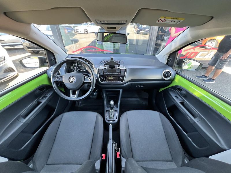 Škoda Citigo e iV 61kw KLIMA TEMPOMAT ALU - fotka 16 z 39