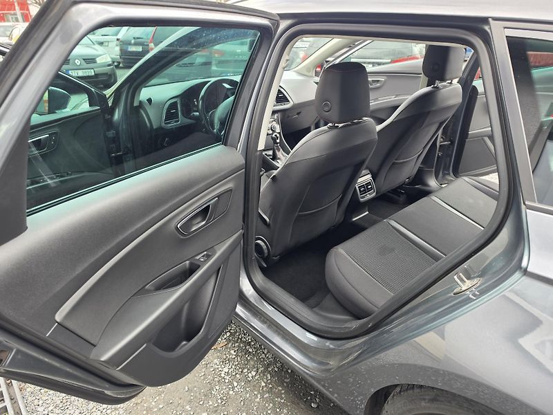Seat Leon 2.0 TDI FR Led - fotka 8 z 22