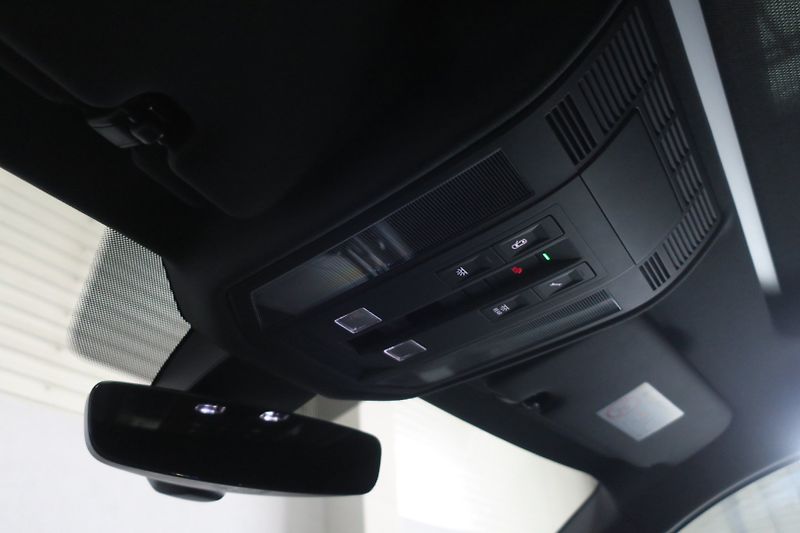 Volkswagen Touareg (2026) NEW Final Edition R Line 210kW - fotka 25 z 50