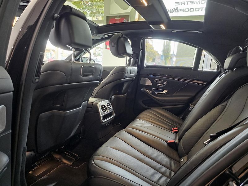 Mercedes-Benz Třídy S S350d 4Matic AMG Line - fotka 19 z 34