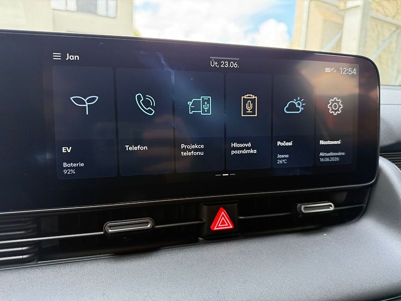 Hyundai Ioniq 5 N Everyday 84 kWh - fotka 23 z 42