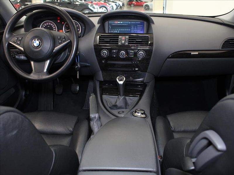 BMW Řada 6 V8 245kW Manuál 148tkm!   4,4 - fotka 8 z 20