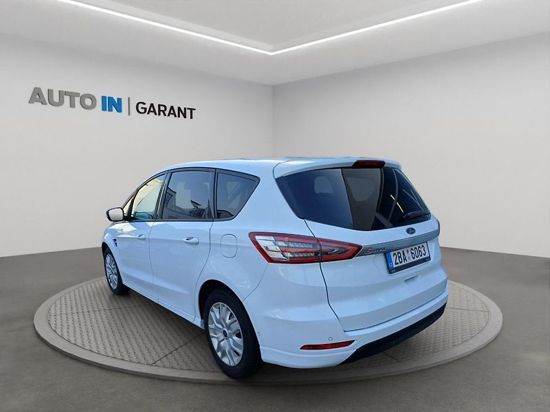 Ford S-MAX (2018) 1,5 118 KW - fotka 3 z 18