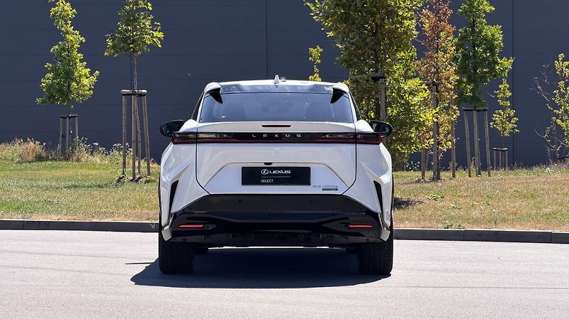 Lexus RZ 450e 450e LUXURY TOP PANORAMIC DIRE - fotka 26 z 27