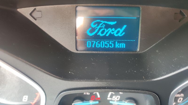 Ford Kuga (2014) - fotka 10 z 23