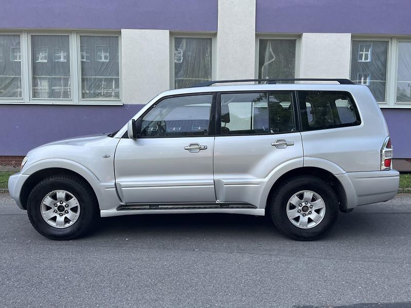 Mitsubishi Pajero 3.2 DID bez koroze - fotka 2 z 33