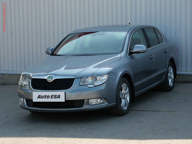 Škoda Superb (2011) 2.0TDi 4x4, ČR, DSG, navi - fotka 3 z 18