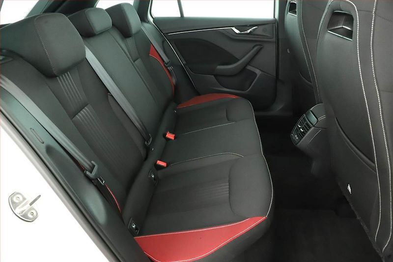 Škoda Scala (2022) Monte Carlo 1.0 TSI - fotka 7 z 16