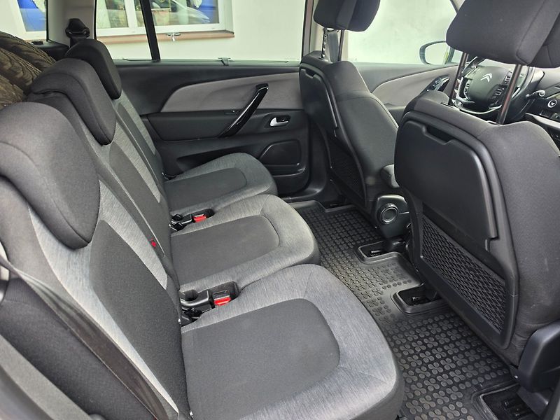 Citroën Grand C4 Picasso (2017) 2.0 HDI Navi,7míst - fotka 14 z 25