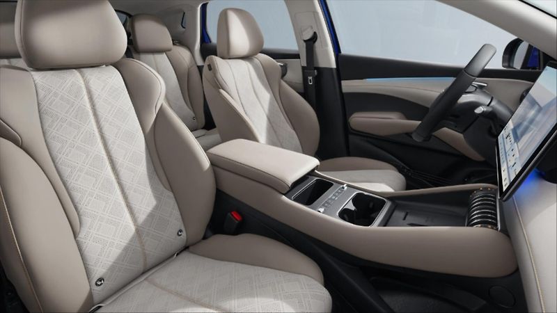 BYD ATTO 3 EVO (2026) EVO 230 kW Design - fotka 5 z 7