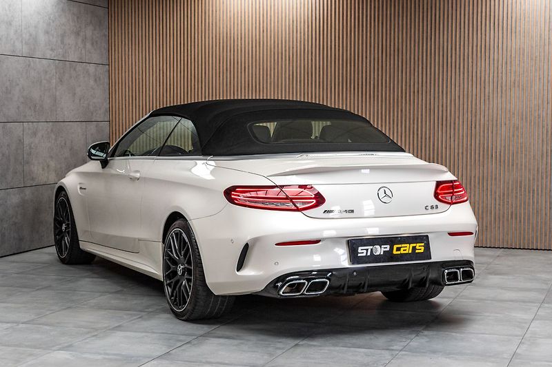 Mercedes-Benz Třídy C C63 AMG V8 BURMESTER*NAPPA*DPH - fotka 4 z 51