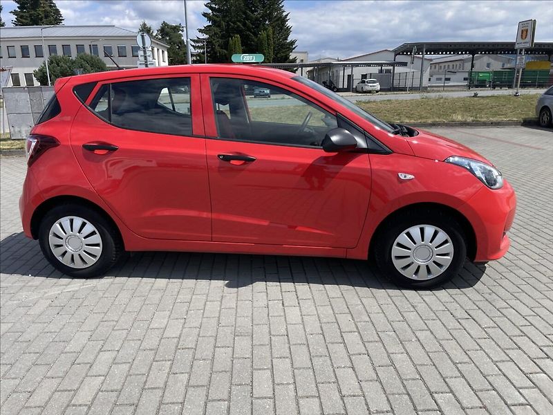 Hyundai i10 1,0 i 49kw ESP CZauto 1maj. - fotka 34 z 35