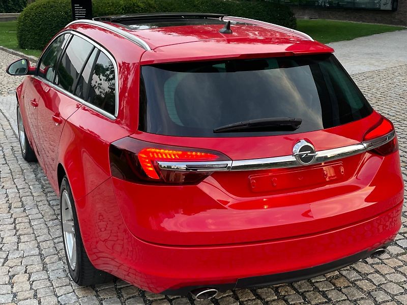 Opel Insignia 2.0CDT 4x4 AUT KAMERA SERVISKA - fotka 16 z 45