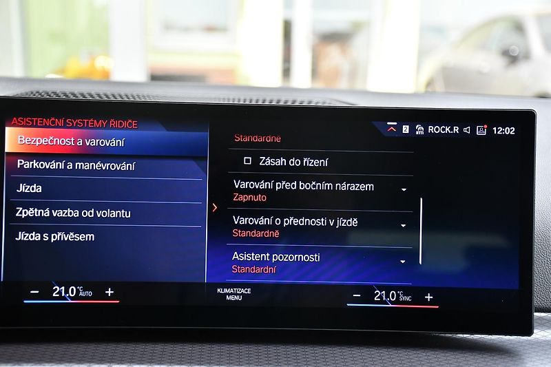 BMW Řada 3 320d xDrive MSPORT ČR 3LZÁRUKA - fotka 34 z 46