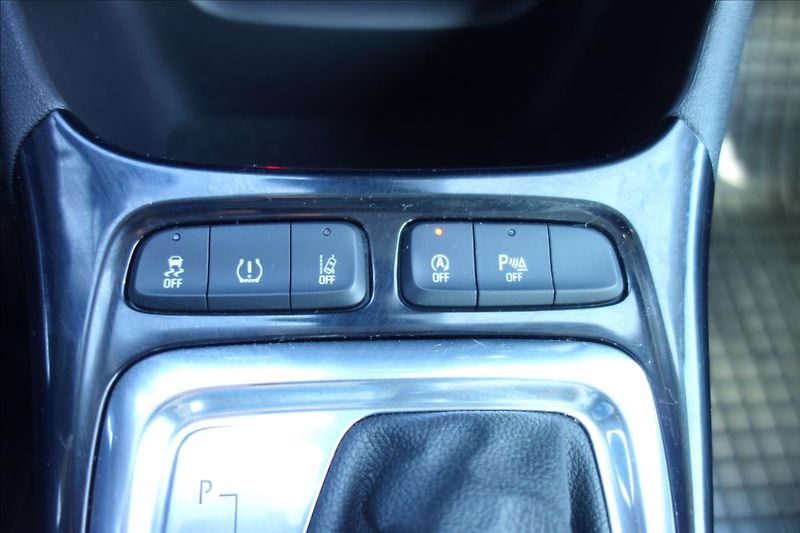 Opel Crossland X 1,2 T 96KW,ČR,SERVIS.KN.,AT. - fotka 26 z 38