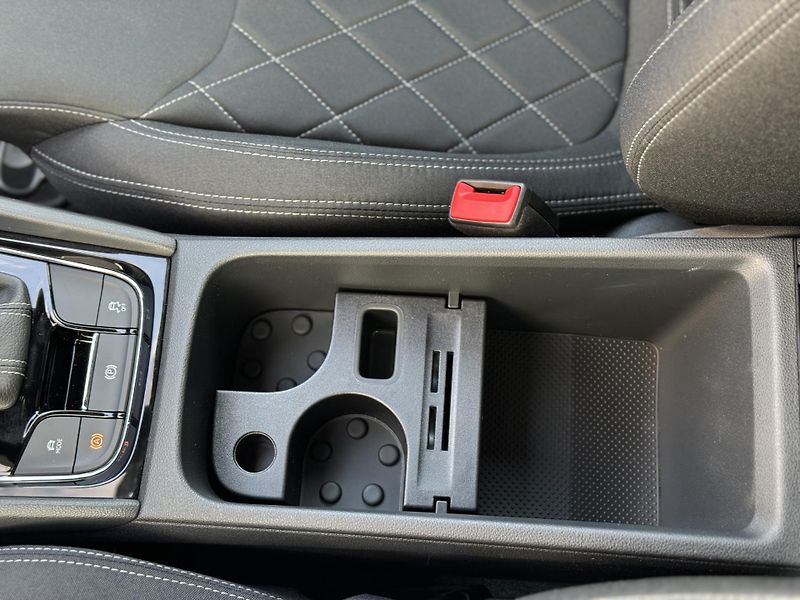 Škoda Karoq (2026) Sportline 1,5 TSI 110 kW DSG - fotka 25 z 32