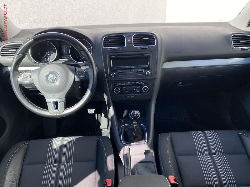 Volkswagen Golf (2012) 1.6 TDi, Match, +kola - fotka 8 z 16