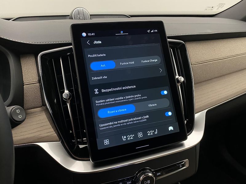 Volvo XC90 (2026) T8 AWD Plug-in DARK PLUS 7m - fotka 54 z 78
