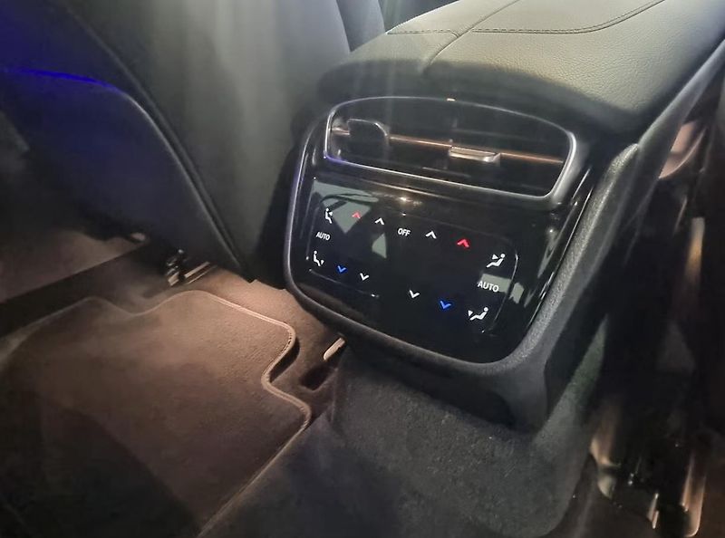 Mercedes-Benz EQE 350 AMG 4M 360kam Tažné - fotka 12 z 15