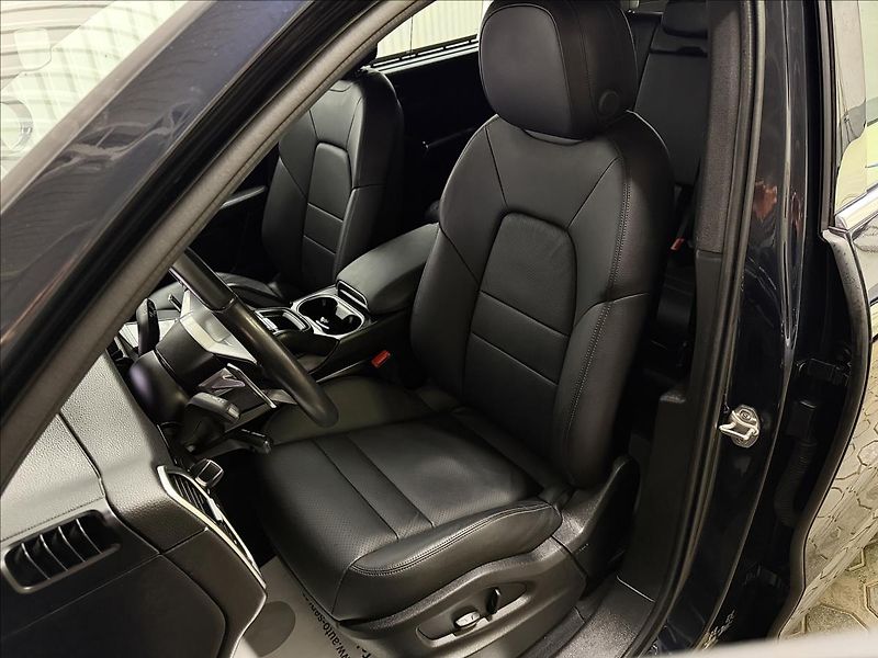 Porsche Cayenne 3.0 V6 250kW ACC LED 1MAJ DPH - fotka 30 z 40