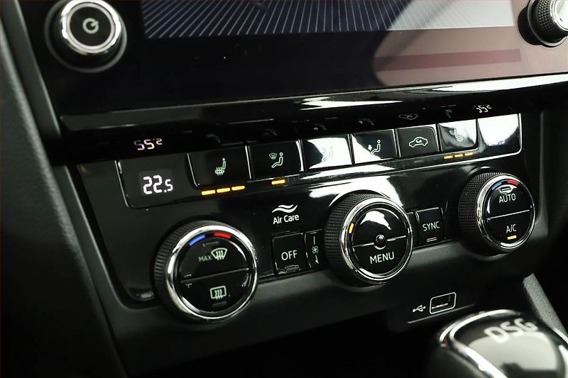 Škoda Octavia (2018) 1.6 TDI, Automat, Serv.kniha - fotka 10 z 15