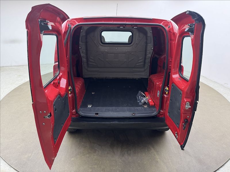 Citroën Nemo 1,4 i 54kW DPH MANUÁL ČR - fotka 22 z 22