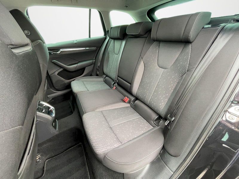 Škoda Octavia (2020) 1.5 TSI 110kW Style Plus combi - fotka 24 z 35