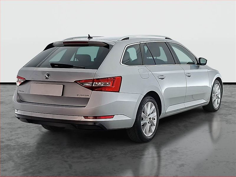 Škoda Superb (2018) 2.0 TDI, Automat, Navi, Xenony - fotka 5 z 21