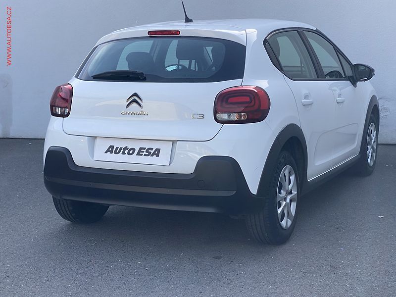 Citroën C3 (2019) 1.2PT, Navi, AC, park.čidla - fotka 4 z 16