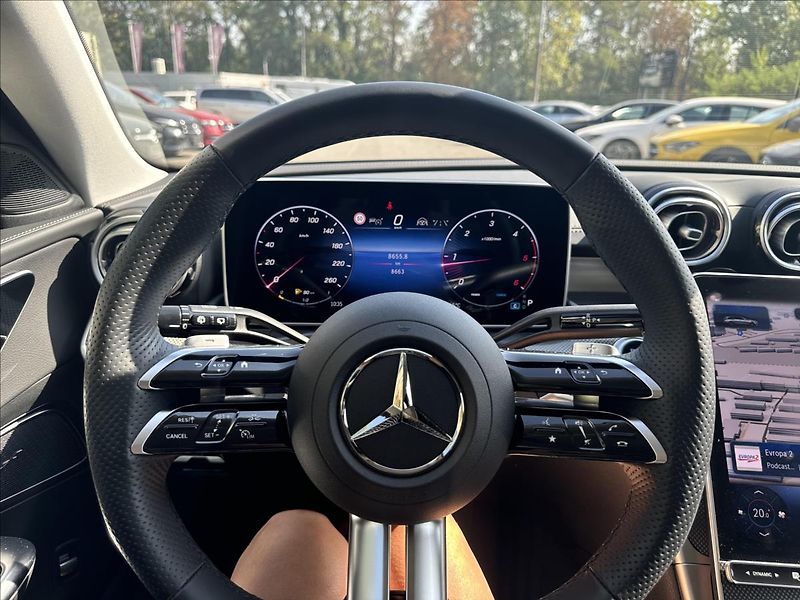 Mercedes-Benz Třídy C C 220d 4MATIC T - fotka 11 z 16