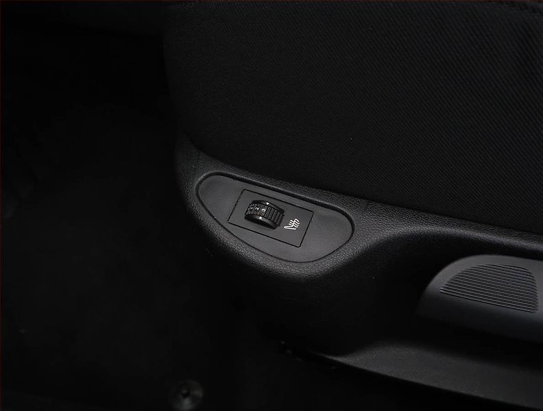 Peugeot 308 (2011) 1.6 HDi, Tempomat - fotka 16 z 18