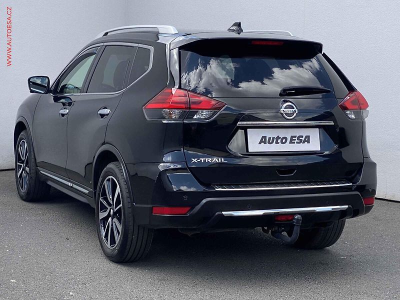 Nissan X-Trail (2019) 1.7 dCi 4x4, Tekna, LED - fotka 6 z 19