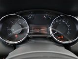 Peugeot 5008 (2011) 2.0 HDI, Navi, Xenony - náhled 8