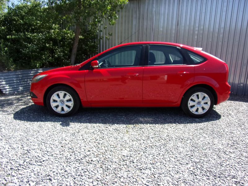 Ford Focus (2009) 1.6i74kW ATTRACTIVE PO SERVISU - fotka 7 z 18