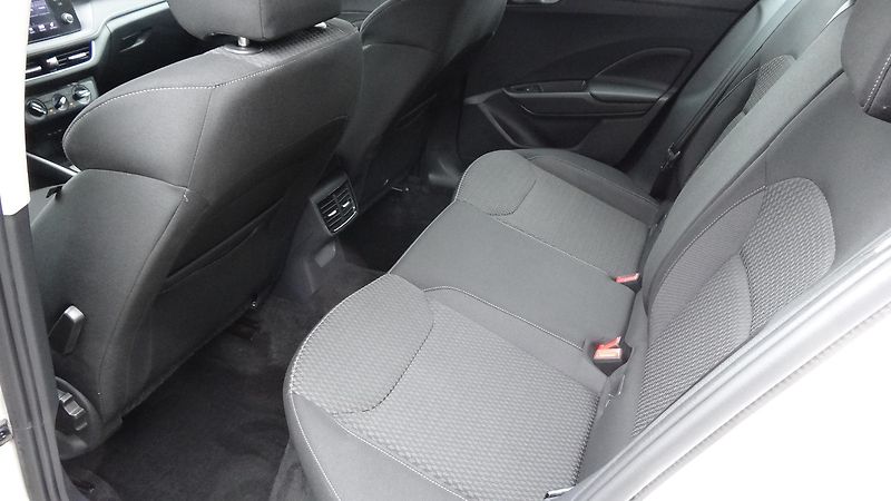 Škoda Fabia 1.0TSi Style + druhá sada kol - fotka 5 z 24