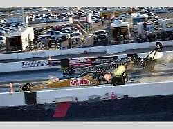 Leah Pritchett a její dragster.